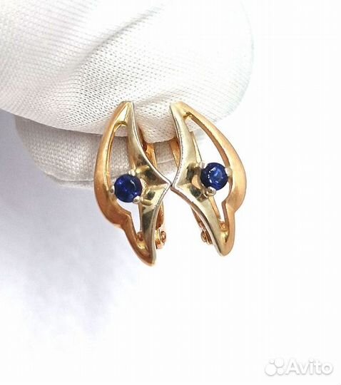 Золотые серьги с камнем