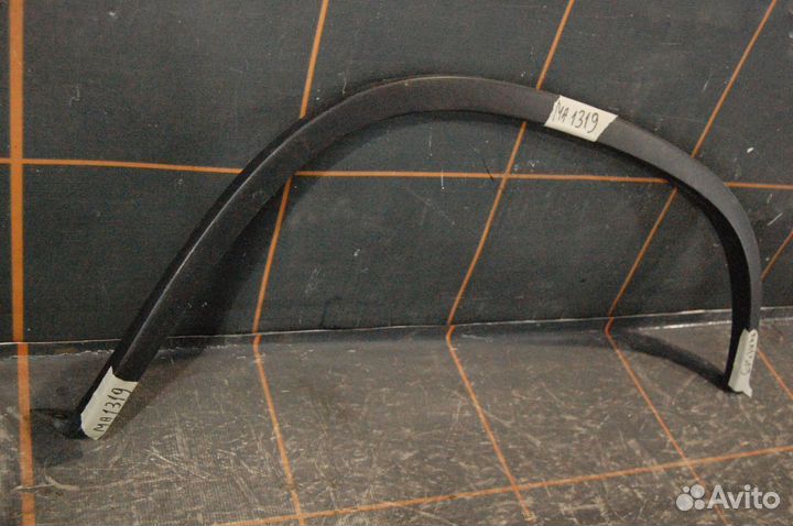 Накладка крыла заднего левого -Volkswagen Tiguan