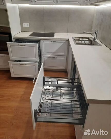 Кухонный гарнитур угловой под ключ