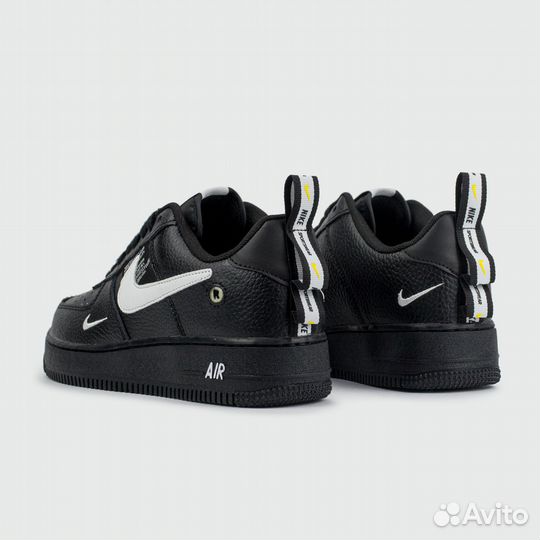 Nike Air Force 1 Low 07 LV8 Black / White