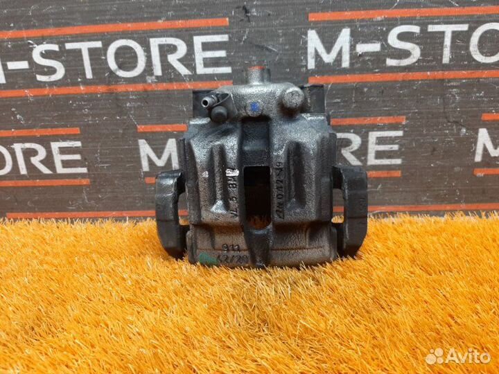 Суппорт задний правый Bmw 3-Series E90 N46B20B