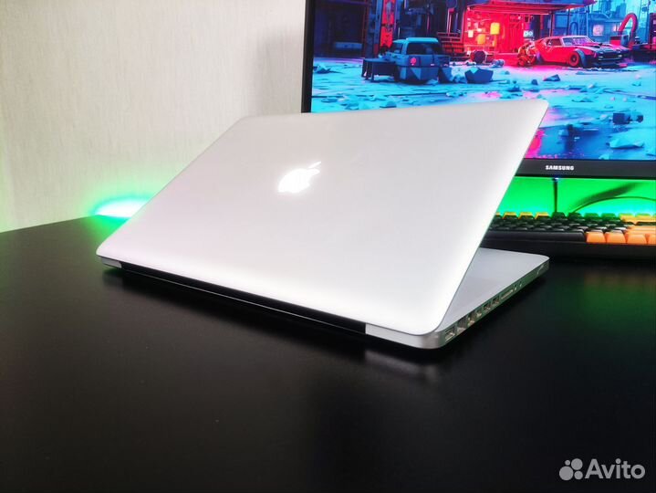 Ноутбук MacBook Pro 15 2010