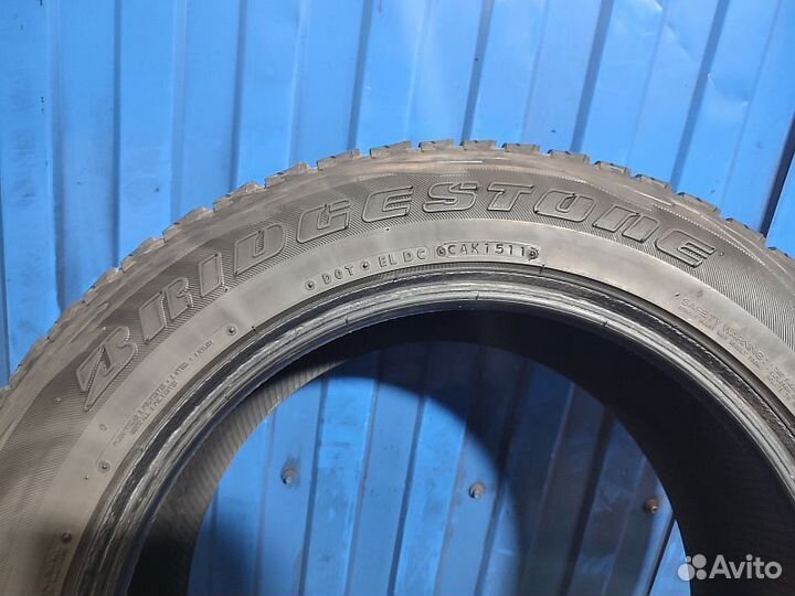 Bridgestone Blizzak DM-V1 235/60 R18