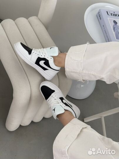 Кроссовки nike женские