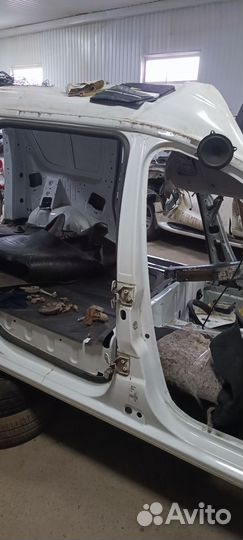 Правая средняя стойка LADA largus