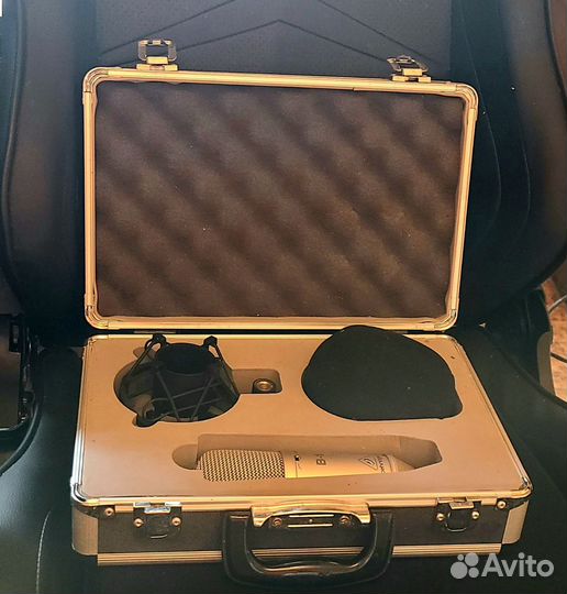 Микрофон Behringer B1