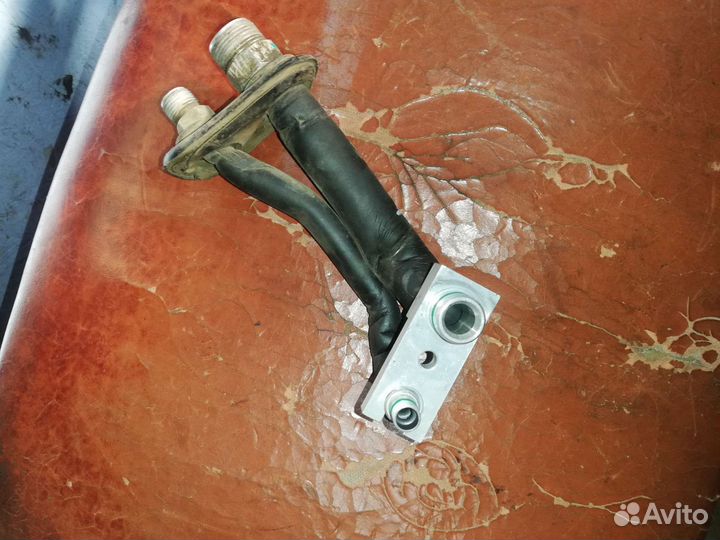 Трубка испарителя кондиционера Джили Эмгранд EC-7