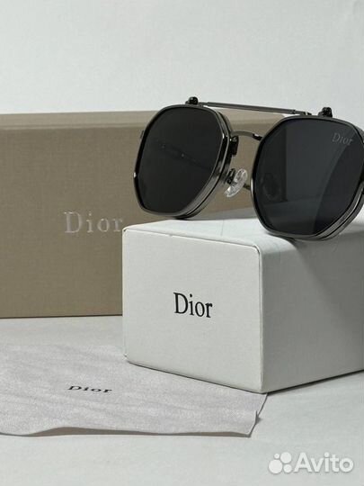 Солнцезащитные очки dior