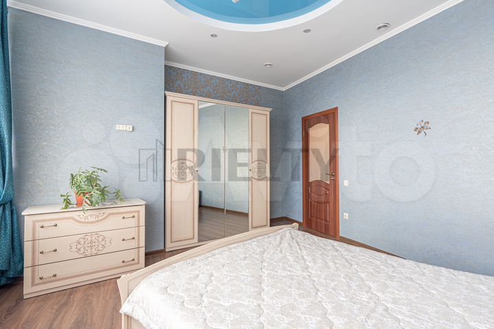 2-к. квартира, 80 м², 9/37 эт.