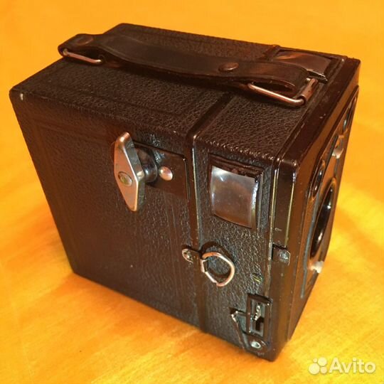 Старинный фотоаппарат zeiss ikon BOX-tengor