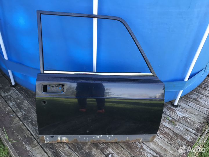 Дверь передняя правая Ваз 2104-2107