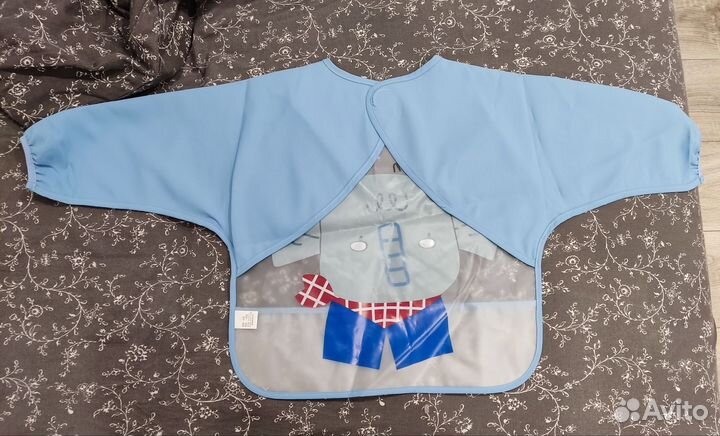 Нагрудники новые