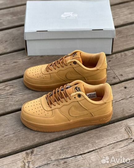 Nike air force 1 песочный разм. 44