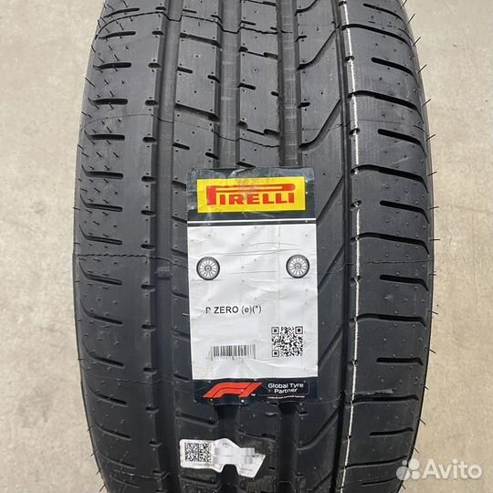 Pirelli P Zero 255/40 R20