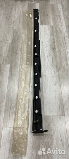 Накладка на порог наружная левая Mazda Mazda 3