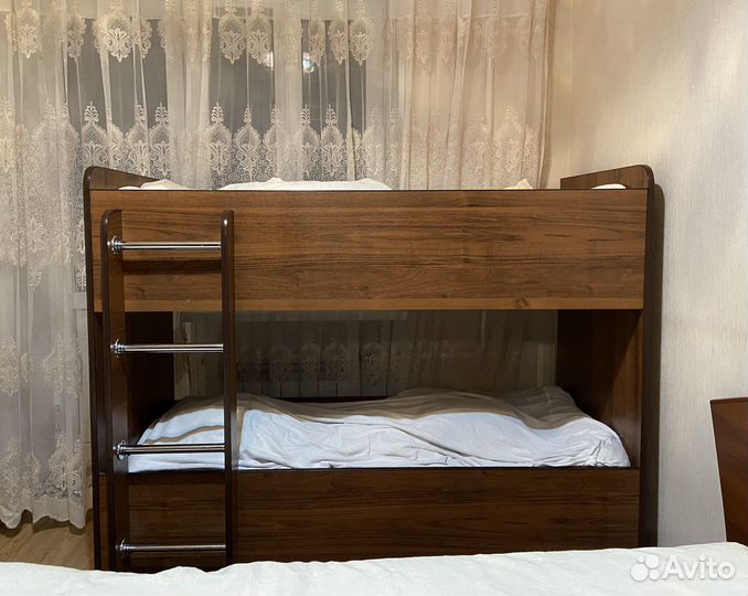 Двухъярусная кровать бу с матрасами