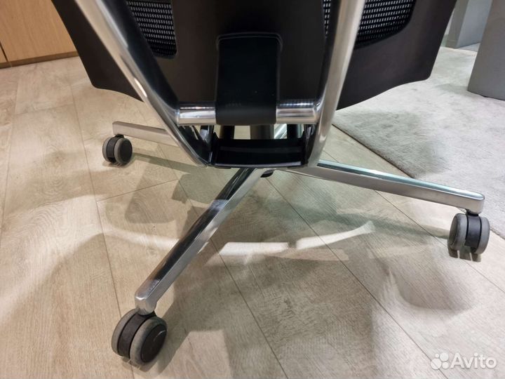 Эргономичное рабочее место (кресло) m position