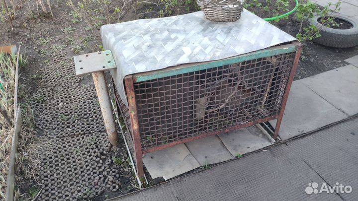 Клетки металлические