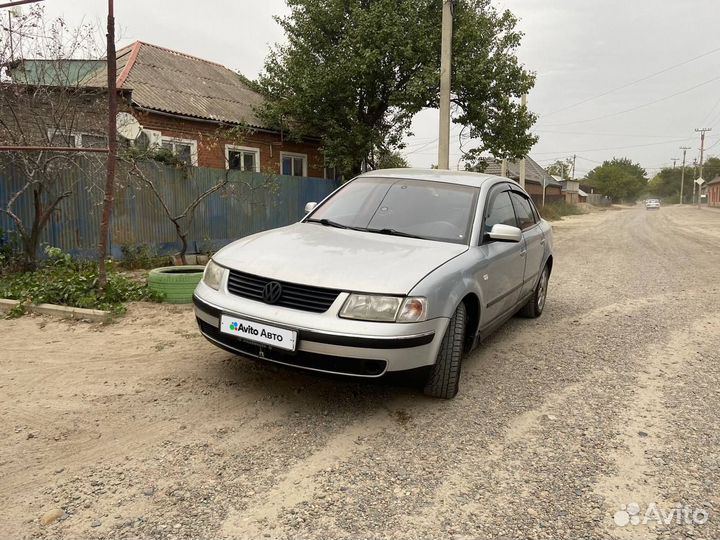 Volkswagen Passat 1.6 МТ, 1998, 158 318 км