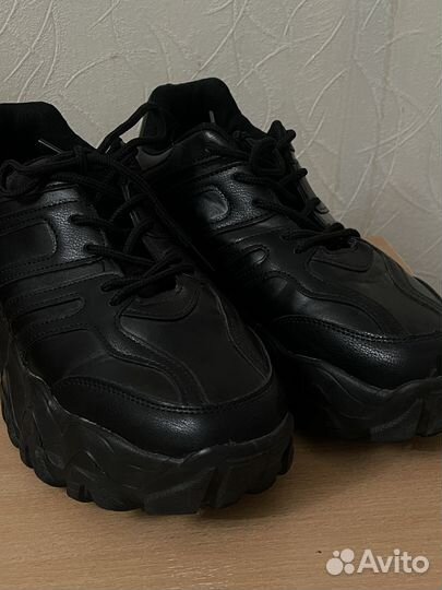 Кроссовки на платформе