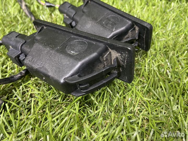 Плафоны подсветки номера Peugeot 308