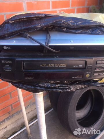 Видеомагнитафон и dvd плеер