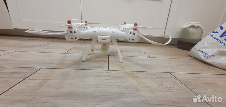 Квадрокоптер syma x8