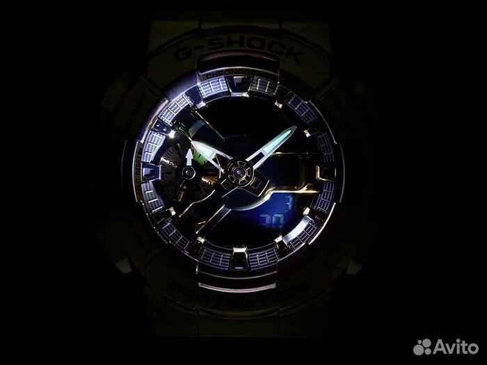 Часы Casio G-Shock GM-110VG-1A9