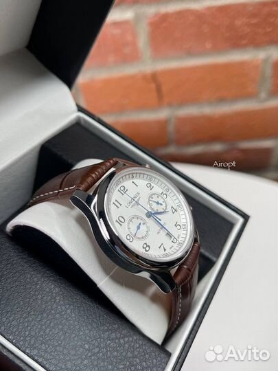 Наручные часы longines