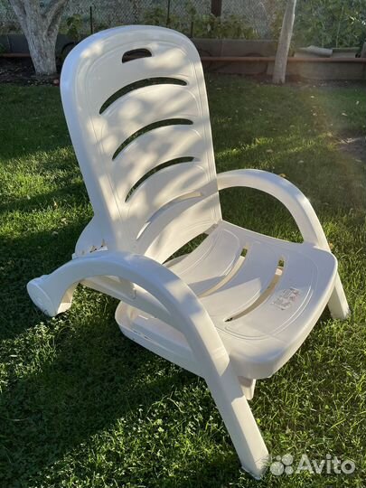 Шезлонг складной на колесах