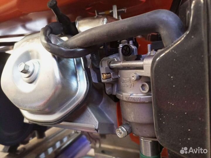 Бензиновый генератор