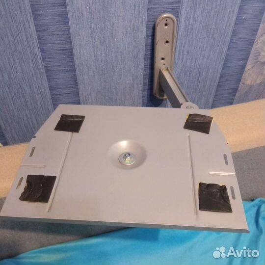 Кронштейн под телевизор