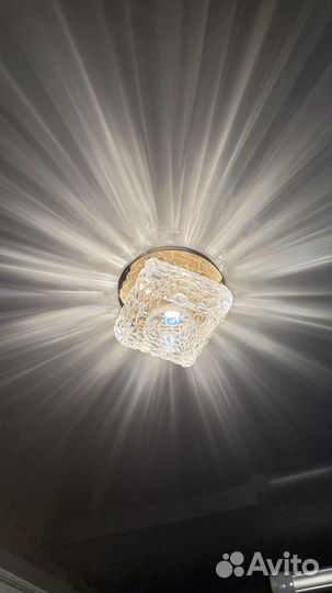 Люстры и светильники