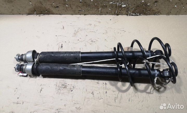 Стойки задние nissan juke yf15