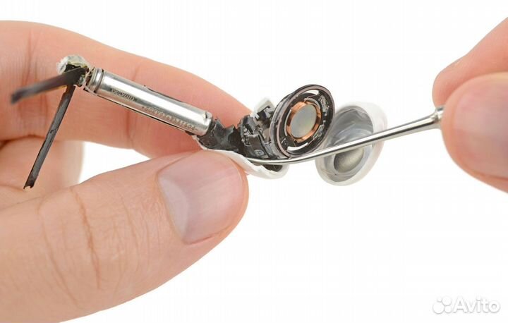 Замена аккумуляторов в Apple AirPods / Чистка