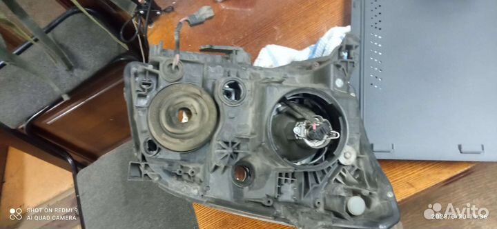 Toyota avensis 2007 фара