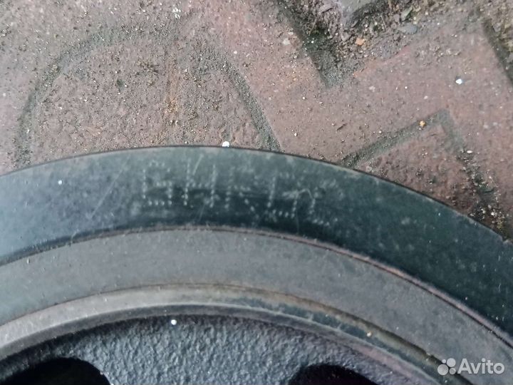 Шкив коленвала на Киа Рио 3. Мотор G4FA