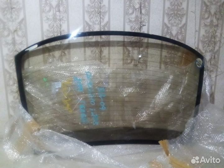 Заднее стекло Toyota Chaser gx90