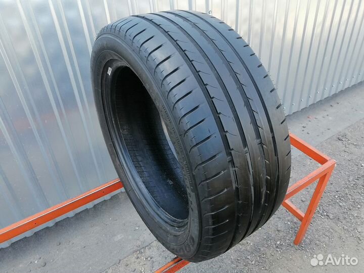 Goodyear EfficientGrip 235/50 R17 96W