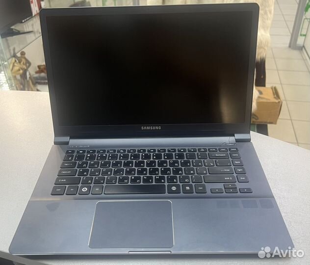 Ноутбук Samsung NP900X4C