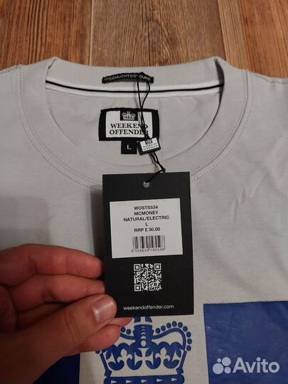 Футболка Weekend Offender новая оригинал