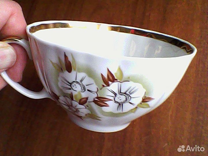 Молочники, чайник, сахарницы, чашка