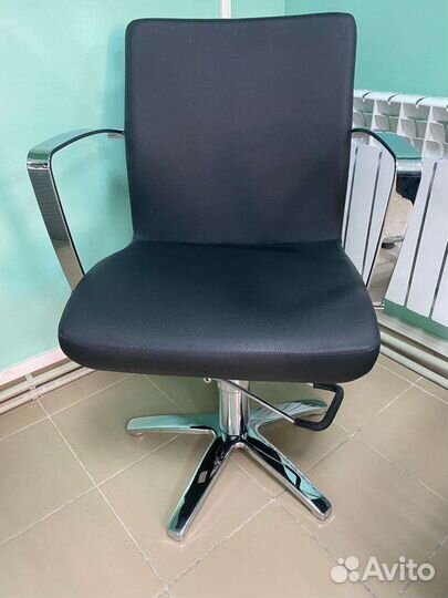 Парикмахерский стул