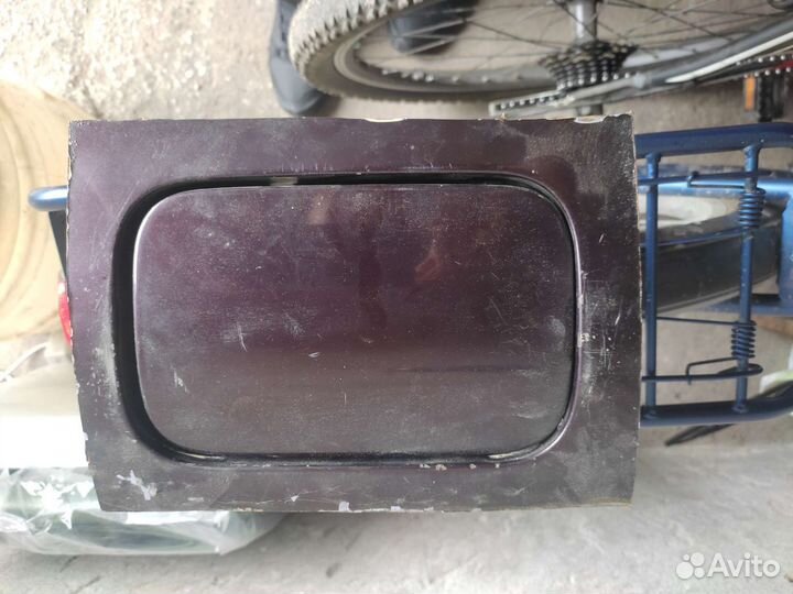 Лючок топливного бака Мерседес 210