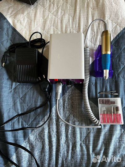 Машинка для аппаратного маникюра