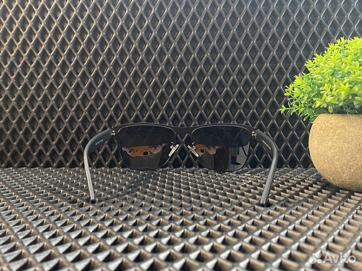 Солнцезащитные очки Hugo Boss polaroid