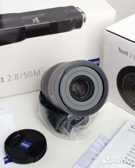 Объектив Zeiss Touit 2.8/50mm Macro Sony E идеал