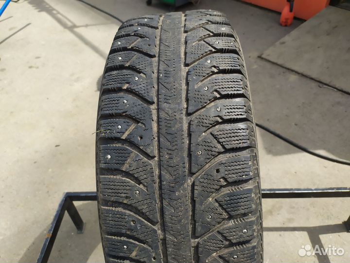 Bridgestone Ice Cruiser 7000 255/70 R16 111T