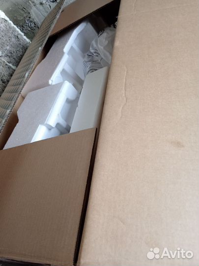 Коробка JBL 710