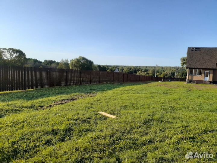 Заборы из евроштакетника для дачи